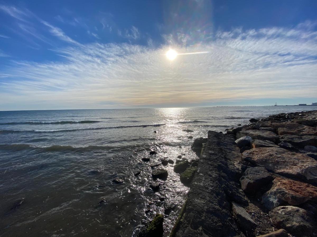 Lowenva Beach Apartment カネット・デ・ベレンゲル エクステリア 写真