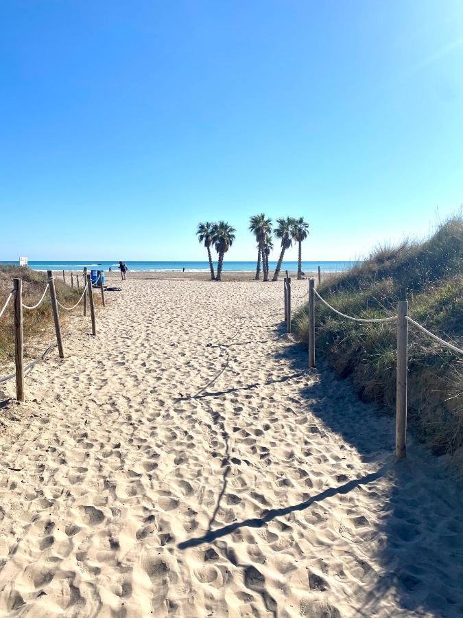Lowenva Beach Apartment カネット・デ・ベレンゲル エクステリア 写真